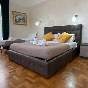 Cavour 44616 Appartamento Roma